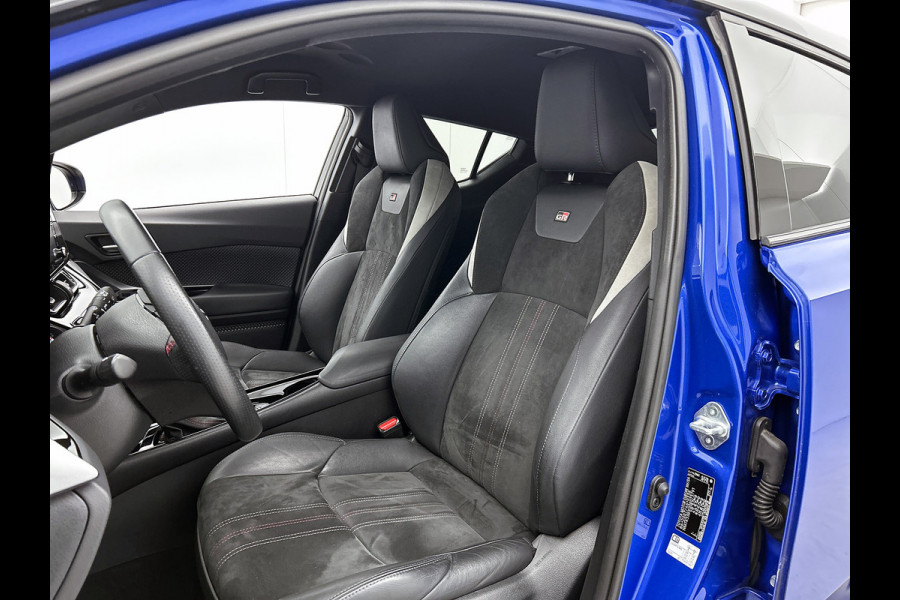 Toyota C-HR 2.0 Hybrid GR-Sport / Pdc+Camera / Airco-ecc./ Navigatie / Xenon / 1/2 Leder / Radio multimedia / Apk 02-2026