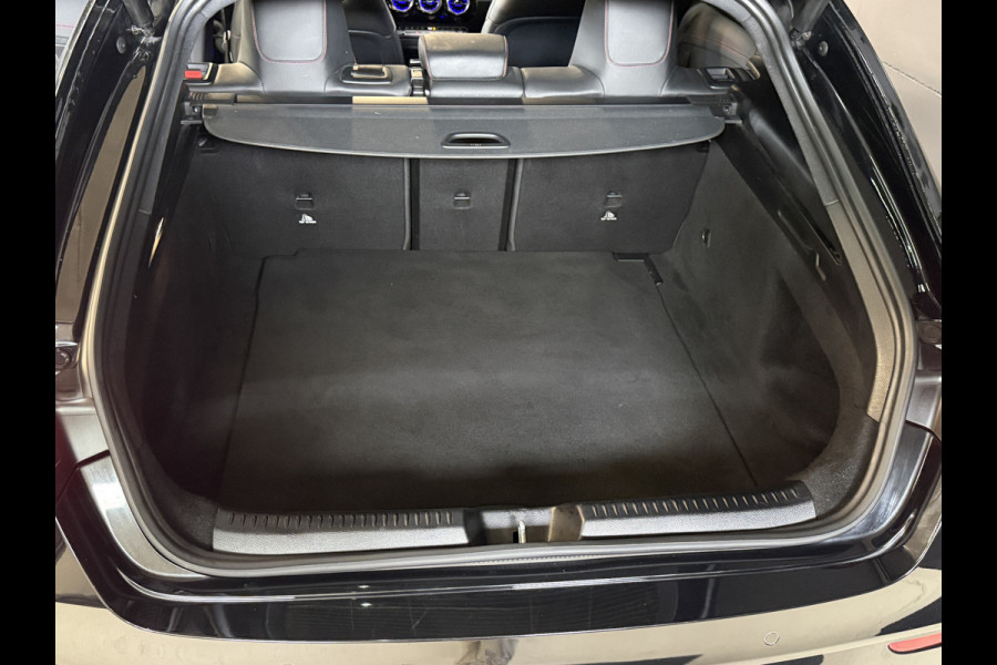 Mercedes-Benz CLA-Klasse Shooting Brake 200 Business Solution AMG | Pano | Sfeerverl. | Burmester | Keyless