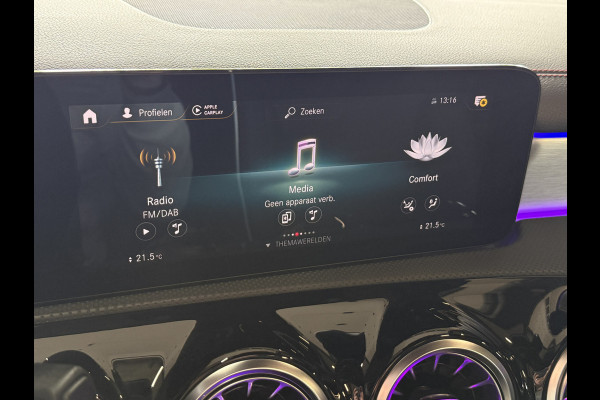Mercedes-Benz CLA-Klasse Shooting Brake 200 Business Solution AMG | Pano | Sfeerverl. | Burmester | Keyless