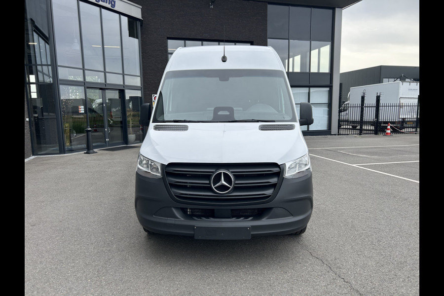 Mercedes-Benz Sprinter 315 CDI L2 H2 RWD Pro MBUX / Trekhaak / Camera / Cruise control / Airco / 270 Graden achterdeuren