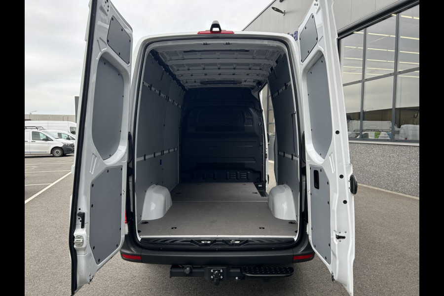Mercedes-Benz Sprinter 315 CDI L2 H2 RWD Pro MBUX / Trekhaak / Camera / Cruise control / Airco / 270 Graden achterdeuren