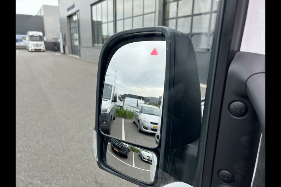 Mercedes-Benz Sprinter 315 CDI L2 H2 RWD Pro MBUX / Trekhaak / Camera / Cruise control / Airco / 270 Graden achterdeuren