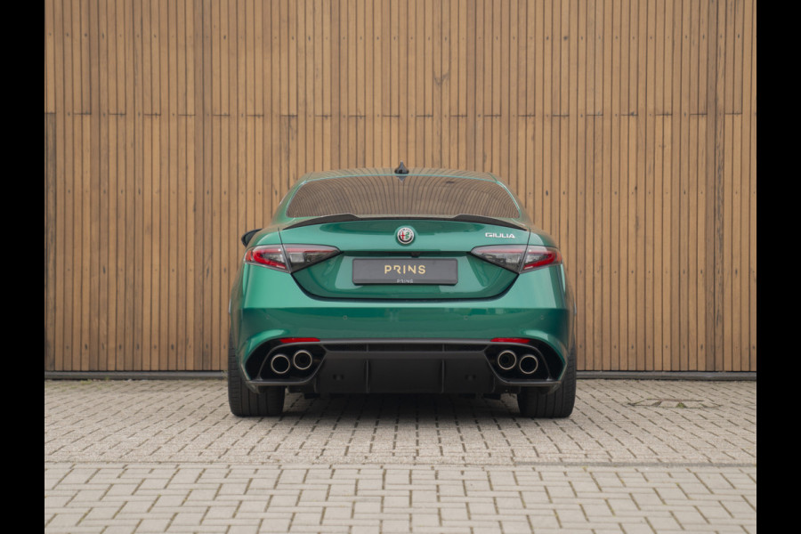 Alfa Romeo Giulia 2.9 V6 Quadrifoglio | Akrapovic | Carbon stoelen | Harman/Kardon | Facelift | Adapt. cruise