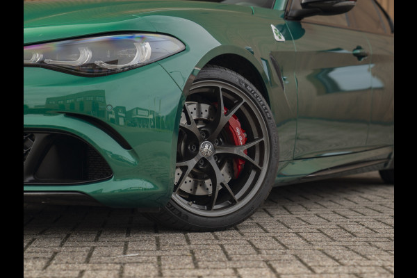 Alfa Romeo Giulia 2.9 V6 Quadrifoglio | Akrapovic | Carbon stoelen | Harman/Kardon | Facelift | Adapt. cruise
