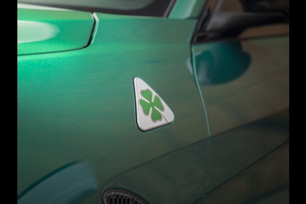 Alfa Romeo Giulia 2.9 V6 Quadrifoglio | Akrapovic | Carbon stoelen | Harman/Kardon | Facelift | Adapt. cruise