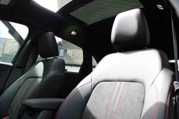 Ford Kuga 2.5 PHEV ST-Line X | NIEUW! | Panoramadak | AGR | 20' Lichtmetalen velgen