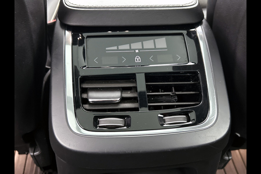 Volvo XC90 2.0 T8 AWD R-Design / SOH 88% / Panoramadak / Trekhaak / Leder-sport / Pdc+Camera / Xenon / 7Pers. / Apk 11-2026