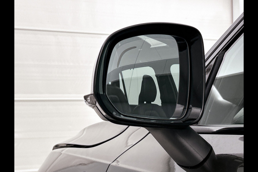 Volvo XC90 2.0 T8 AWD R-Design / SOH 88% / Panoramadak / Trekhaak / Leder-sport / Pdc+Camera / Xenon / 7Pers. / Apk 11-2026