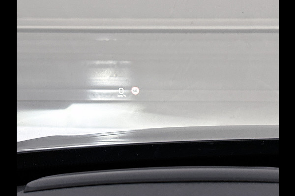 Volvo XC90 2.0 T8 AWD R-Design / SOH 88% / Panoramadak / Trekhaak / Leder-sport / Pdc+Camera / Xenon / 7Pers. / Apk 11-2026