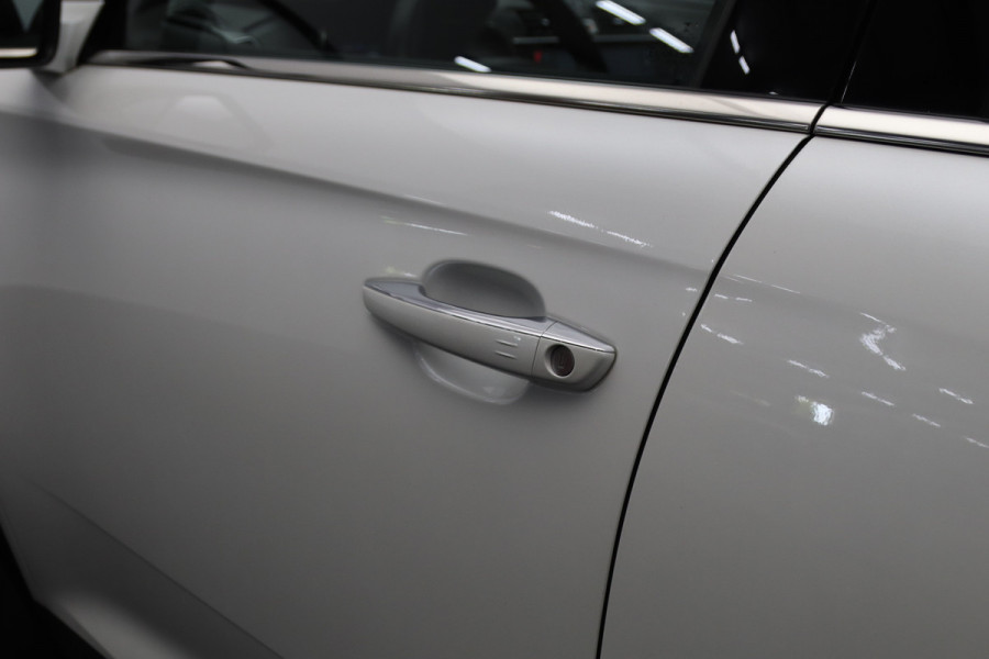 DS 7 Crossback E-Tense 4x4 So Chic 300 PK PHEV, Panoramadak, LED, Leder