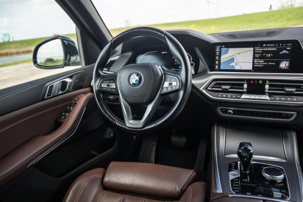 BMW X5 xDrive45e Executive 360 CAMERA / BRUIN LEER / LED / KEYLESS / STOELVERWARMING / LEER