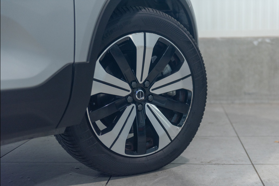 Volvo XC40 T4 Aut. Plug-in Hybrid Plus Bright Stoelverwarming Parkeercamera 211pk