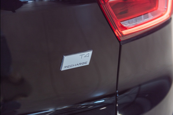 Volvo XC40 T4 Aut. Plug-in Hybrid Bright Parkeercamera 211pk