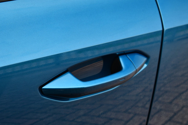 Audi A3 Sportback 40 TFSI e 29dkm | Atollblau | S-zetels | El-klep