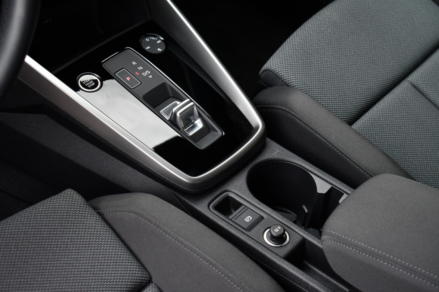 Audi A3 Sportback 40 TFSI e 29dkm | Atollblau | S-zetels | El-klep