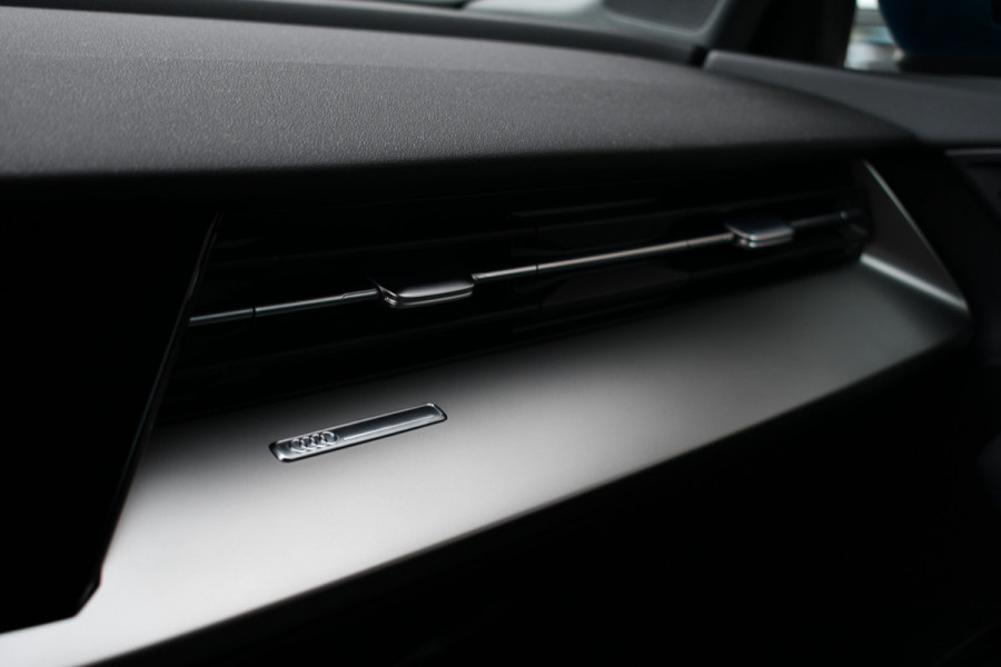 Audi A3 Sportback 40 TFSI e 29dkm | Atollblau | S-zetels | El-klep