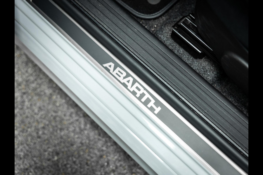 Fiat 500 1.4 T-Jet Abarth 595 Pista | Record Monza uitlaatsysteem | Carplay | Carbon |