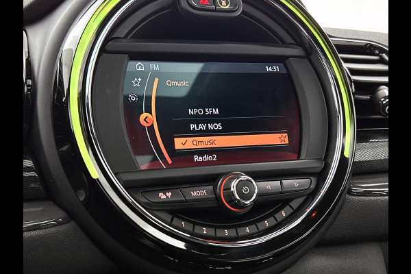 MINI Clubman 1.5 One Business Edition / Airco-ecc / Navigatie / Panorama schuifdak / Leder / Cruise-ctr. / Apk 10-2026