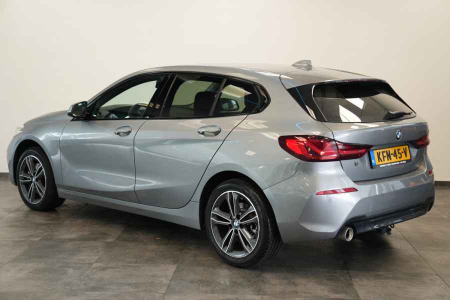 BMW 1-serie 118i Business Edition Plus Keyless Go PDC LED CArplay 24 Maanden garantie* (Vraag naar de voorwaarden)