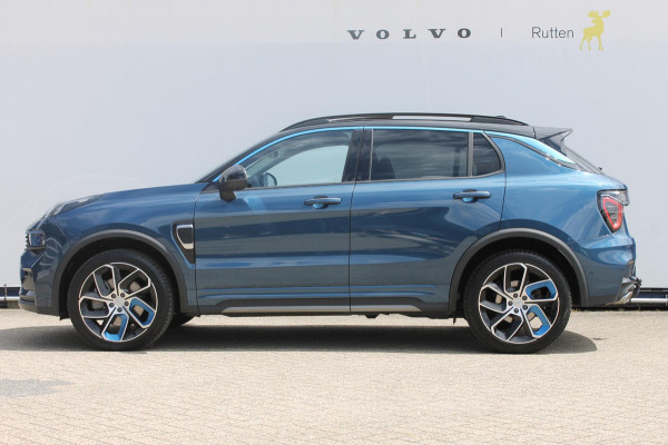 Lynk & Co 01 261PK Automaat Adaptieve Cruise Control / Elektrisch verstelbare voorstoelen / BLIS / Stoelverwarming / Climate Control / Parkeersensoren met 360 gradencamera / Regensensor