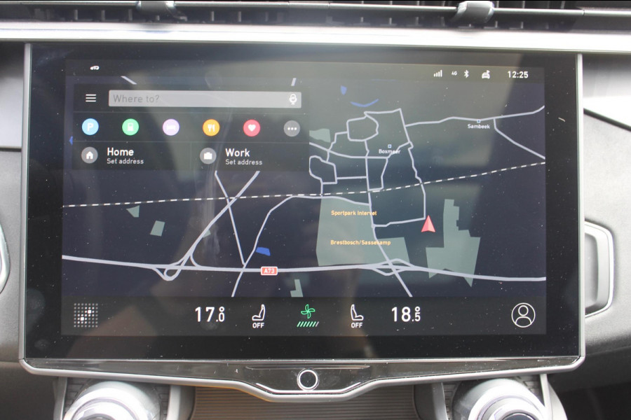 Lynk & Co 01 261PK Automaat Adaptieve Cruise Control / Elektrisch verstelbare voorstoelen / BLIS / Stoelverwarming / Climate Control / Parkeersensoren met 360 gradencamera / Regensensor