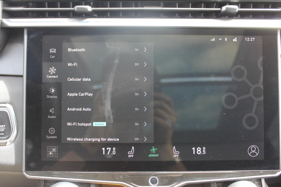 Lynk & Co 01 261PK Automaat Adaptieve Cruise Control / Elektrisch verstelbare voorstoelen / BLIS / Stoelverwarming / Climate Control / Parkeersensoren met 360 gradencamera / Regensensor
