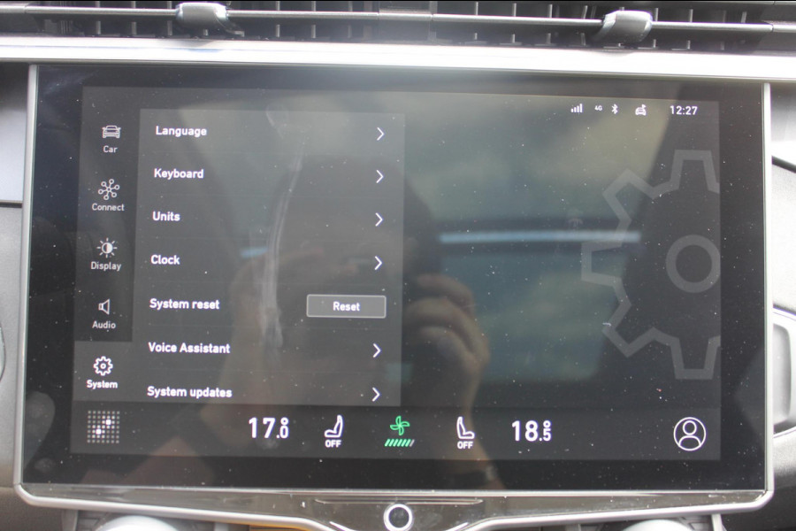 Lynk & Co 01 261PK Automaat Adaptieve Cruise Control / Elektrisch verstelbare voorstoelen / BLIS / Stoelverwarming / Climate Control / Parkeersensoren met 360 gradencamera / Regensensor