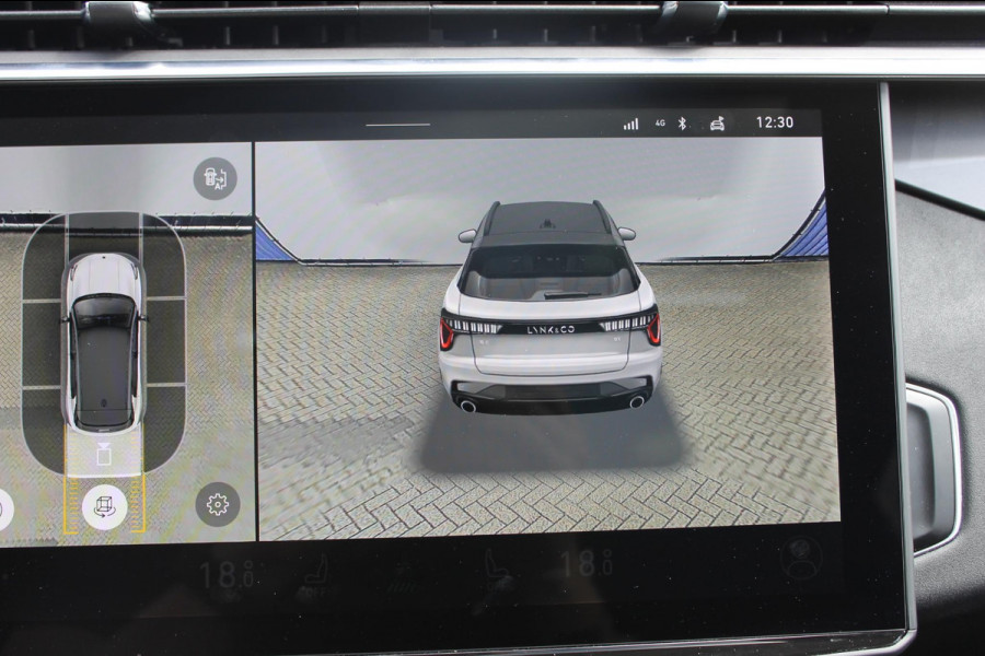 Lynk & Co 01 261PK Automaat Adaptieve Cruise Control / Elektrisch verstelbare voorstoelen / BLIS / Stoelverwarming / Climate Control / Parkeersensoren met 360 gradencamera / Regensensor