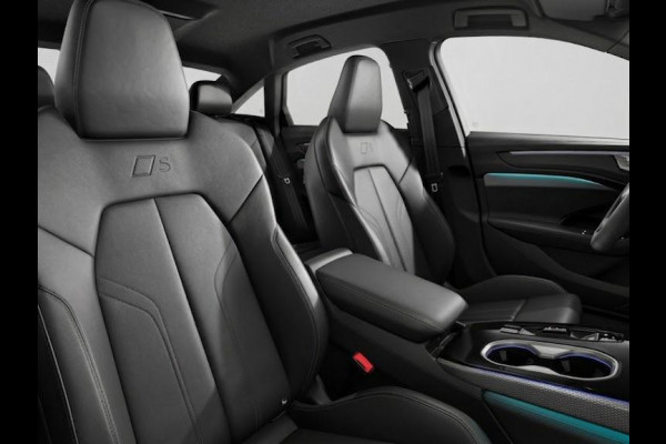 Audi A6 Limousine S edition e-hybrid 299 pk | Tech plus | Premium pakket | Exterieurpakket zwart | Achterklep elektrisch openend en sluitend |
