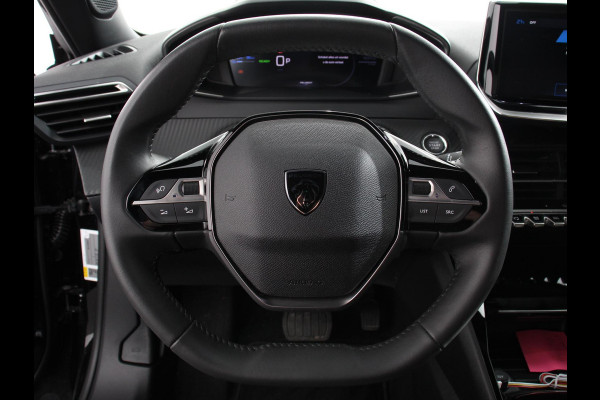 Peugeot e-2008 EV Allure 50 kWh Navigatie Apple Carplay/Android Auto Climate Control Led Parkeer sensoren Cruise Control Stoelverwarming