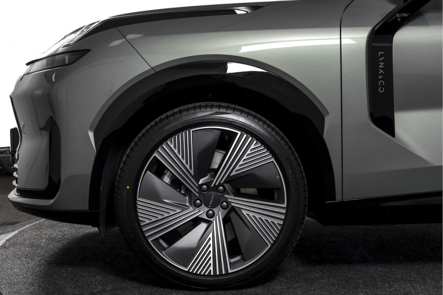 Lynk & Co 08 1.5 PHEV 349 PK More | 200km Elek. | S/K-Panodak | Elek. Stoel+Massage | Stoelverw.+Ventilatie | Matrix Led | Harman/Kardon | 360 Camera | Adapt. Cruise | NAV+App. Connect | LM 21" | 4120