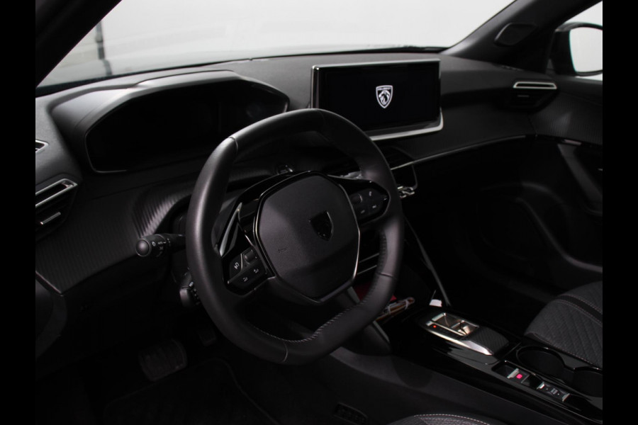 Peugeot e-2008 EV Allure 50 kWh Navigatie Apple Carplay/Android Auto Climate Control Led Parkeer sensoren Cruise Control Stoelverwarming