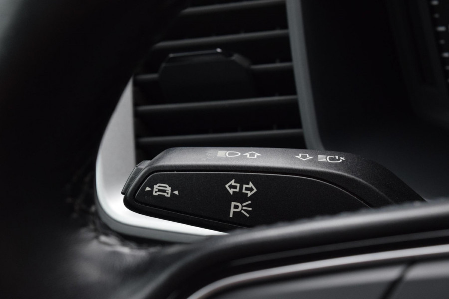 Audi A1 Sportback 25 TFSI|2x S-Line|18"|Carplay|PDC|Stoelverw.|