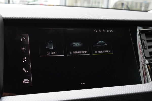Audi A1 Sportback 25 TFSI|2x S-Line|18"|Carplay|PDC|Stoelverw.|