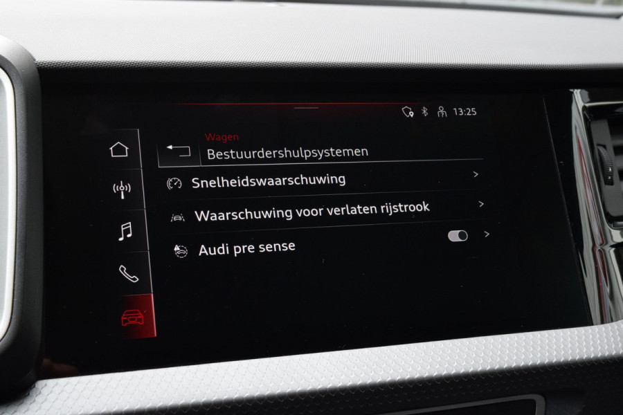 Audi A1 Sportback 25 TFSI|2x S-Line|18"|Carplay|PDC|Stoelverw.|