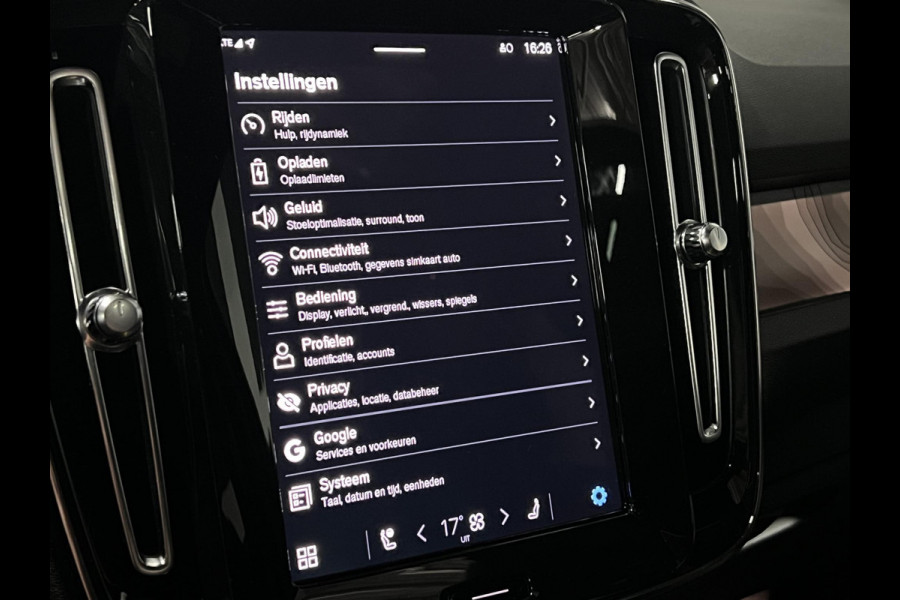 Volvo XC40 Single Motor Ultimate Adapt. cruise control | Open dak | 360 camera | Stoel-/stuurverwaming |  Harman & Kardon | Memory | Keyless | 20" wielen