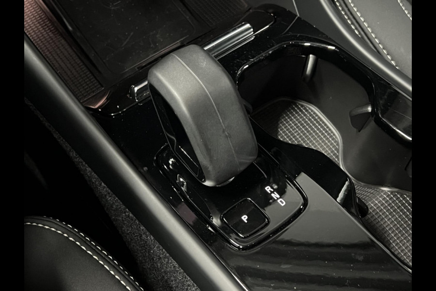 Volvo XC40 Single Motor Ultimate Adapt. cruise control | Open dak | 360 camera | Stoel-/stuurverwaming |  Harman & Kardon | Memory | Keyless | 20" wielen