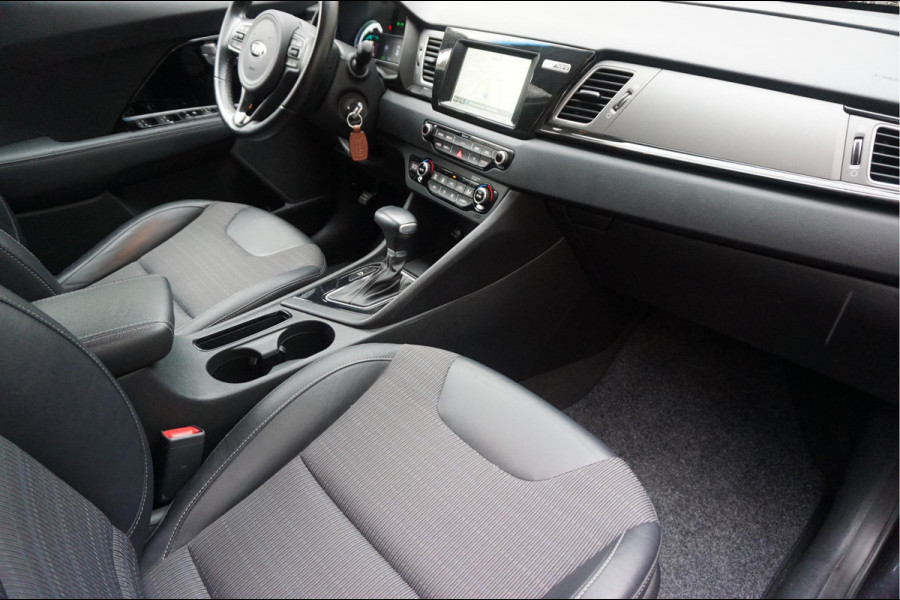 Kia Niro 1.6 GDi Hybrid DynamicLine Aut6 | LEER/ stof | Cruise + Lane | Apple Carplay/ Android Auto | 4/26 dealer beurt gehad |