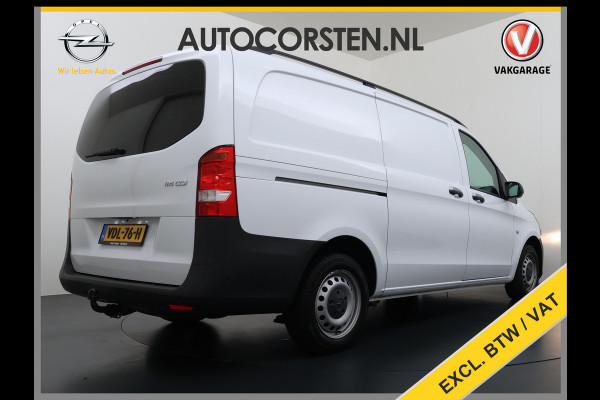 Mercedes-Benz Vito 114CDI 136pk AUT-7 L2 Lang Trekhaak Euro-6 Airco Cruise Control Bluetooth Lane Asist Pdc Betonplex Vloer Wandbetimmering Kast inbouw Achter+Geblindeerde-Raam Schuifdeur 1e Eigenaar 2.000KG Trekgewicht Nette Bus!