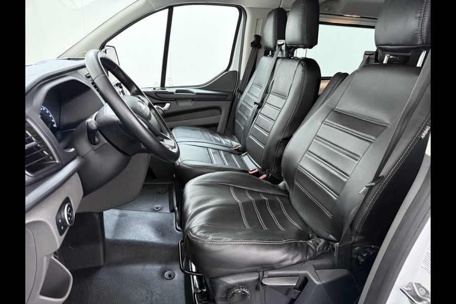 Ford Transit Custom 300 2.0TDCI L2H1 Dubbele Cabine 6-Persoons Trekhaak Navi Camera Cruise Control Imperiaal Airco Stoelverwarming Pdc DC DAB Bluetooth Betonplex Vloer Wandbetimmering 2.750KG Trekgewicht Origineel Nederlandse Auto