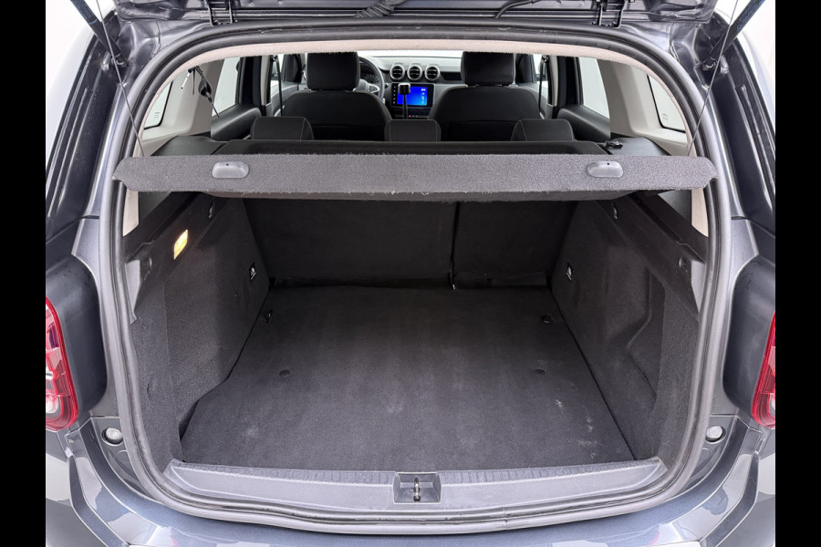 Dacia Duster 1.3TCe 131PK Prestige Trekhaak Navi Camera Apple Carplay Android Auto Ecc Bluetooth Cruise Control Pdc Dodehoek Signalering Isofix Privacy Glas Sidesteps Lmv ESP 1.500KG Trekgewicht Origineel Nederlandse Auto
