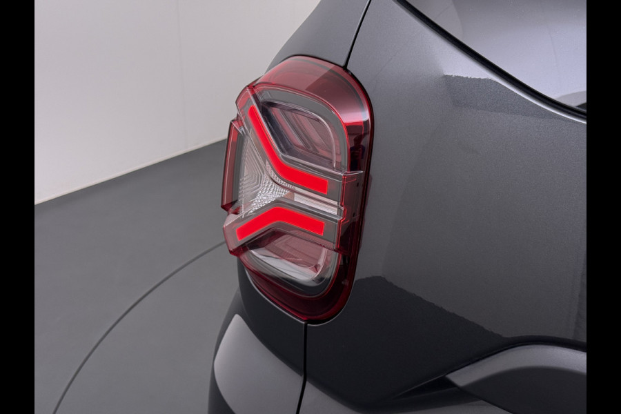 Dacia Duster 1.3TCe 131PK Prestige Trekhaak Navi Camera Apple Carplay Android Auto Ecc Bluetooth Cruise Control Pdc Dodehoek Signalering Isofix Privacy Glas Sidesteps Lmv ESP 1.500KG Trekgewicht Origineel Nederlandse Auto
