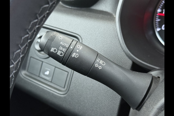 Dacia Duster 1.3TCe 131PK Prestige Trekhaak Navi Camera Apple Carplay Android Auto Ecc Bluetooth Cruise Control Pdc Dodehoek Signalering Isofix Privacy Glas Sidesteps Lmv ESP 1.500KG Trekgewicht Origineel Nederlandse Auto