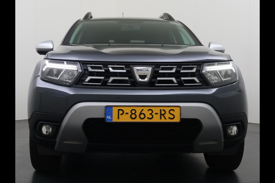 Dacia Duster 1.3TCe 131PK Prestige Trekhaak Navi Camera Apple Carplay Android Auto Ecc Bluetooth Cruise Control Pdc Dodehoek Signalering Isofix Privacy Glas Sidesteps Lmv ESP 1.500KG Trekgewicht Origineel Nederlandse Auto
