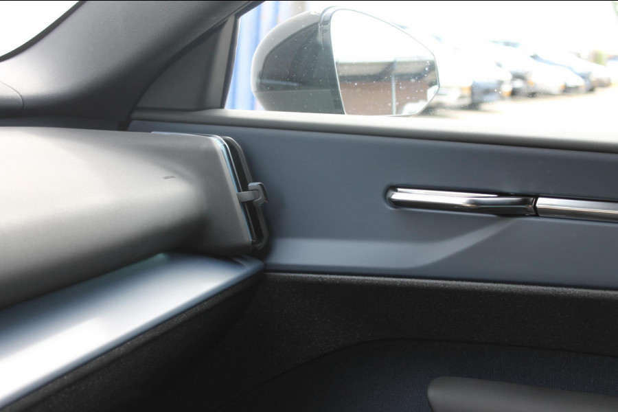 Volvo EX30 Single Motor Ext Range Plus Black Ed Europa 69 kWh 20" Lichtmetalen velgen, Google Infotainment, Getinte ramen vanaf de B-Stijl, Verwarmbare voorstoelen, Parkeersenoren