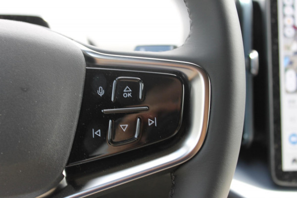 Volvo EX30 Single Motor Ext Range Plus Black Ed Europa 69 kWh 20" Lichtmetalen velgen, Google Infotainment, Getinte ramen vanaf de B-Stijl, Verwarmbare voorstoelen, Parkeersenoren