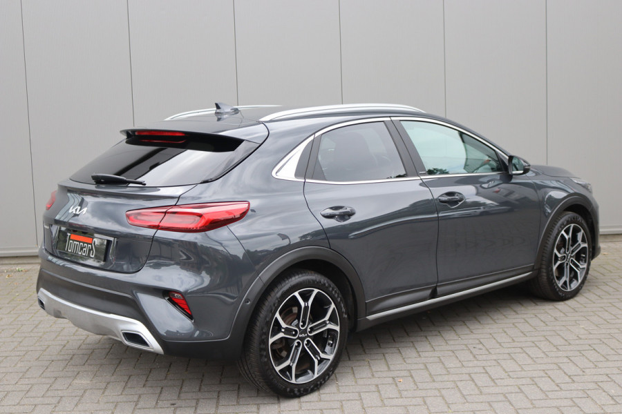 Kia Xceed 1.5 T-GDI 160PK Automaat Black Edition Memory-stoel/Elektr.-klep/Winter-pack