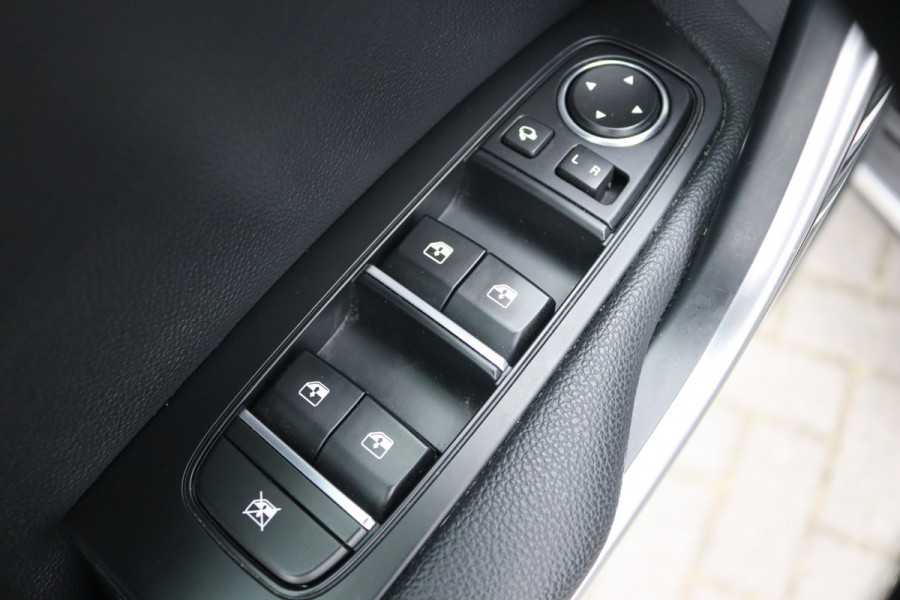 Kia Xceed 1.5 T-GDI 160PK Automaat Black Edition Memory-stoel/Elektr.-klep/Winter-pack