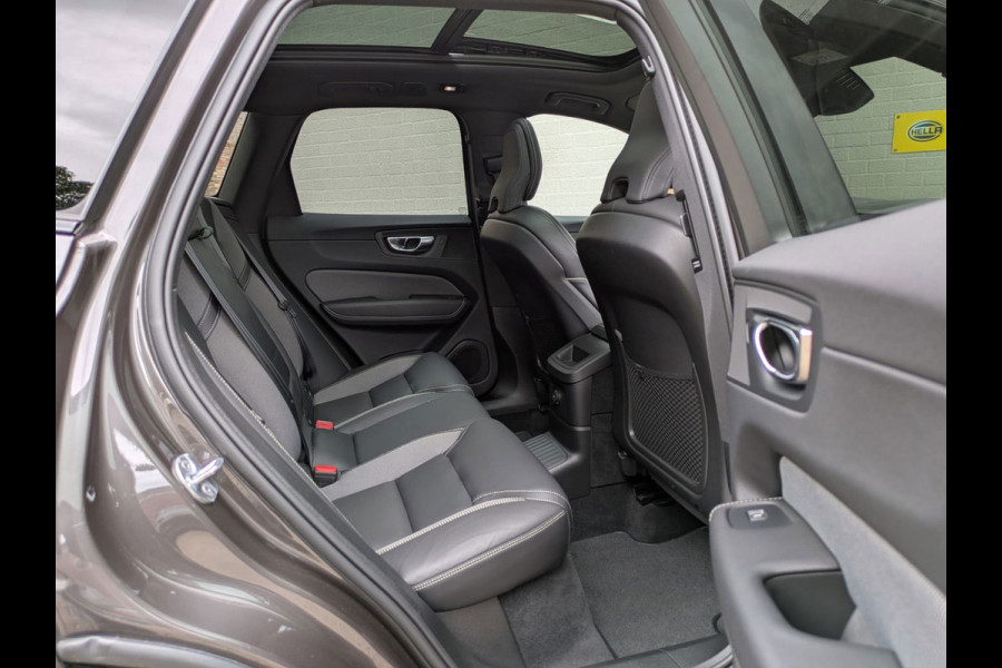 Volvo XC60 2.0 T6 Plug-in hybrid AWD R-Design|Panodak|Memory|Sportstoelen|Keyless-Entry|Facelift 12-2021|