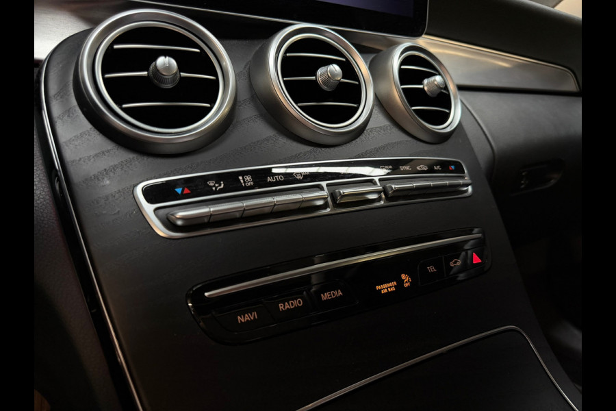 Mercedes-Benz C-Klasse 180 Business Solution AMG |PANO|360 CAM|KEYLESS|LANE ASSIST|AUTOPILOT|SFEERVERLICHTING|DODEHOEK|NL AUTO|NAP